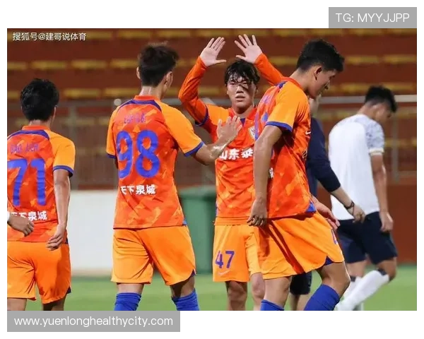 法兰克福新援加盟提升球队竞争力,备受期待的阵容实力持续增强 法兰克福新援加盟提升球队竞争力,备受期待的阵容实力持续增强