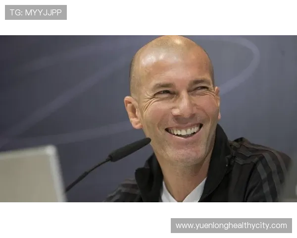 本泽马 vs 齐达内:攻击效率与战术角色差异在哪 本泽马 vs 齐达内:攻击效率与战术角色差异在哪