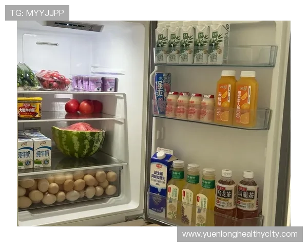 特雷·杨家的冰箱里塞满能量饮料，连狗都绕着走